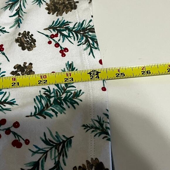 Kim Rogers white cotton tee with a winter/holiday design-women’s size 3X - Picture 6 of 6